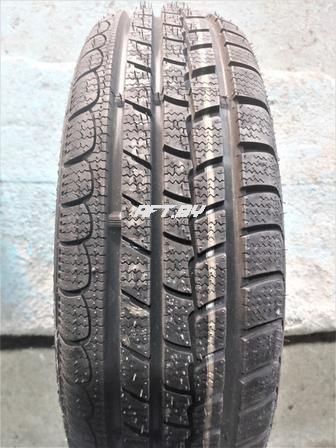 Roadstone Eurovis Alpine WH1 215/55R16 93H