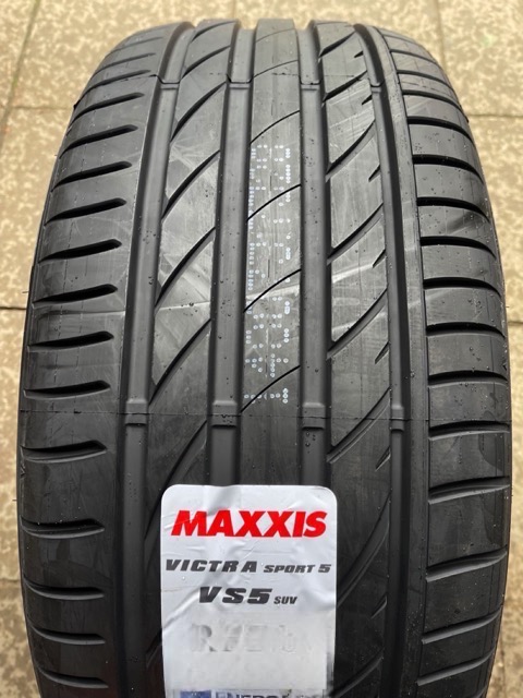 Maxxis Victra Sport VS-5 215/40R18 89Y