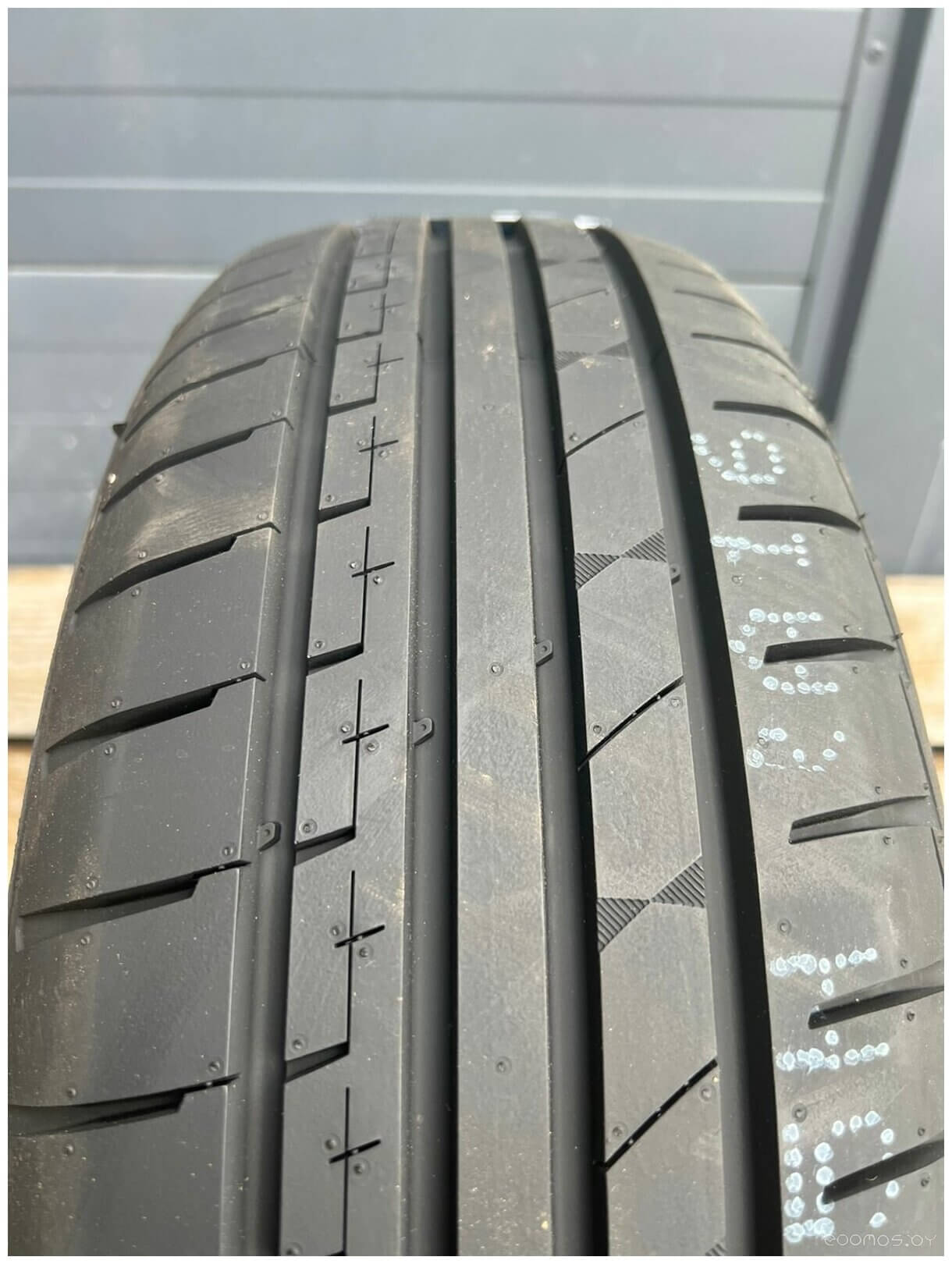 Kapsen Rassurer K737 175/55R15 77H