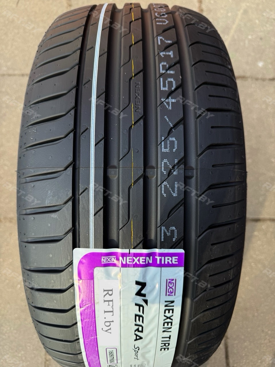 Nexen NFERA SPORT 225/40R18 92Y