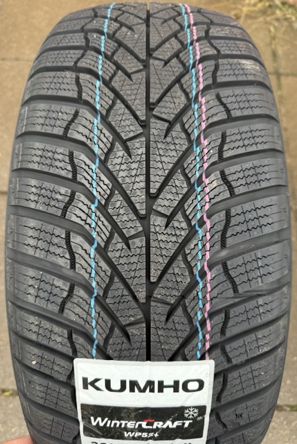 Kumho Wintercraft WP52+ 205/50R17 93V