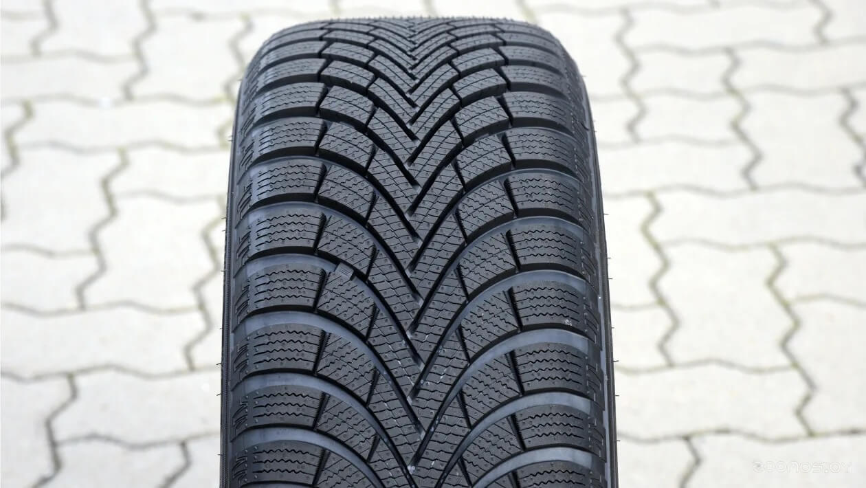 Maxxis WP6 Premitra Snow 235/45R20 100V