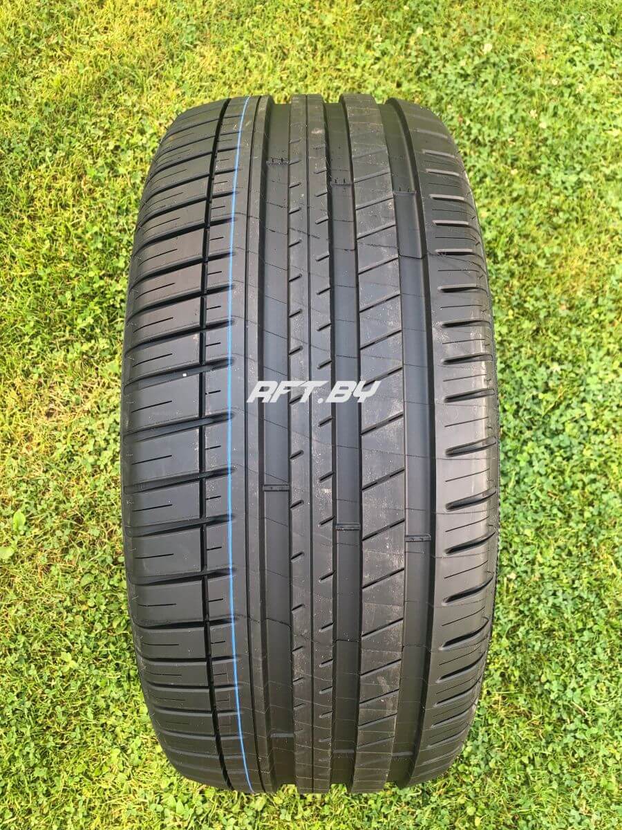 Michelin Pilot Sport 3 245/45R19 102Y