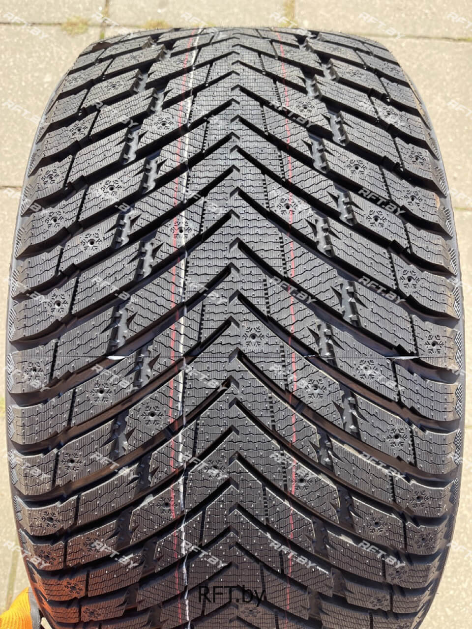 Grenlander IceDefensor Stud II 315/40R21 111T
