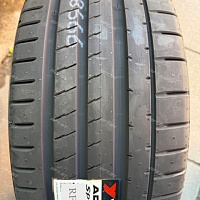 Yokohama Advan Sport V107 245/40R20 99 (Y)
