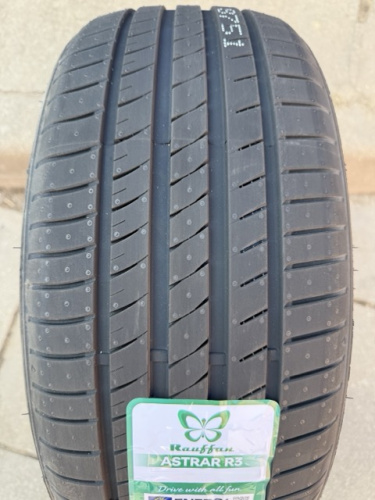 Rauffan Astrar R3 175/65R14 82H