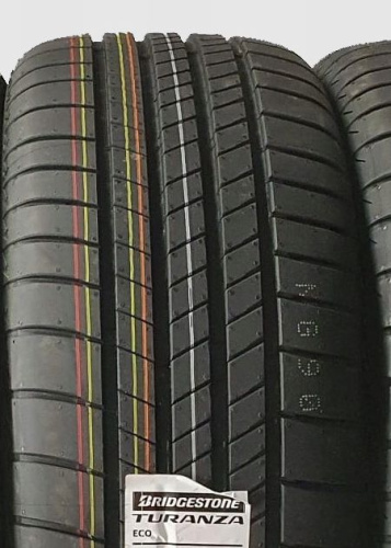Bridgestone Turanza Eco 215 45R20 95 T