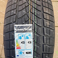 Goodyear UltraGrip Performance + SUV 285/45R20 112H