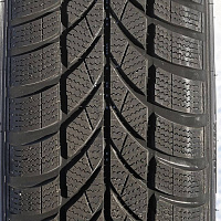 Maxxis Arctictrekker WP-05 145/65R15 72T