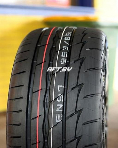 Bridgestone Potenza RE003 Adrenalin 235/45 R18 98W